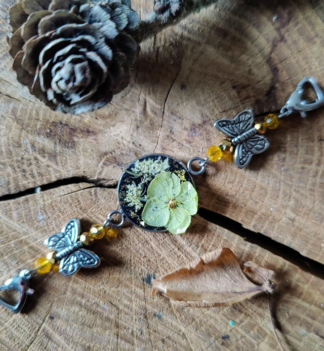 Bracelet femme modulable cabochon hortensia et fleurs de carotte naturelles 