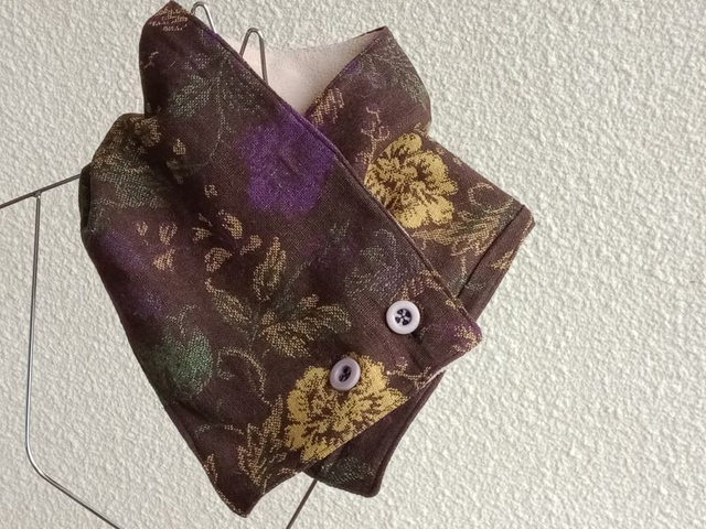 écharpe col boutonnée lainage motifs jaune/violet/vert doublé polaire