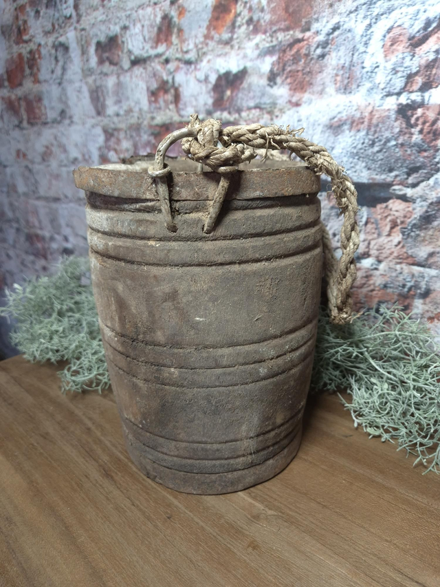 Nepalese vaas met touw &#039;1&#039;