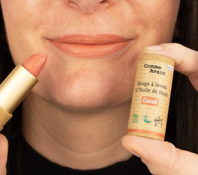 Rouge à lèvres Corail à l’huile de ricin " Comme Avant"