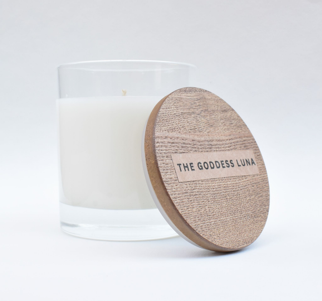 "THE GODDESS LUNA" candle 220G