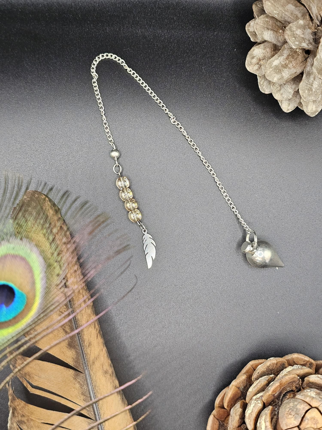 Pendule goutte aqua aura sur chaine