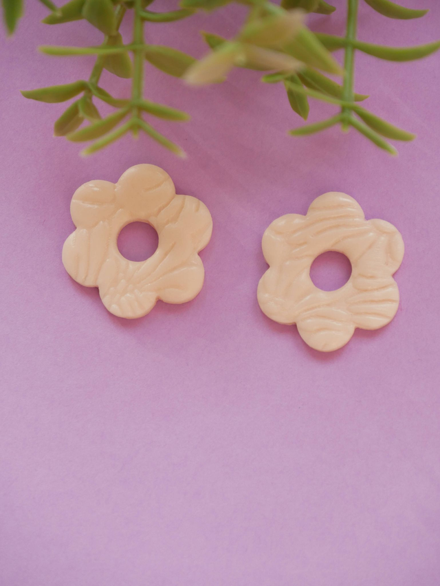 Bloom Nude