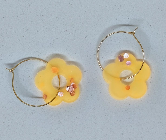 Créoles fleur orange 