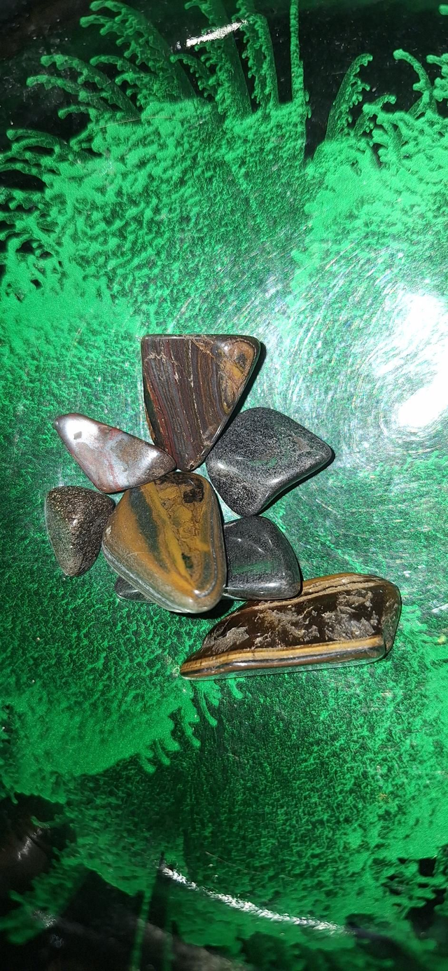 "Surprise me" hematite tumble necklace