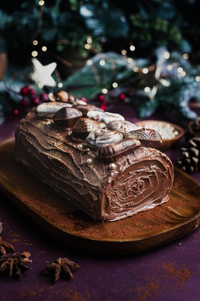 Hazelnut Praline Brownie Yule Log