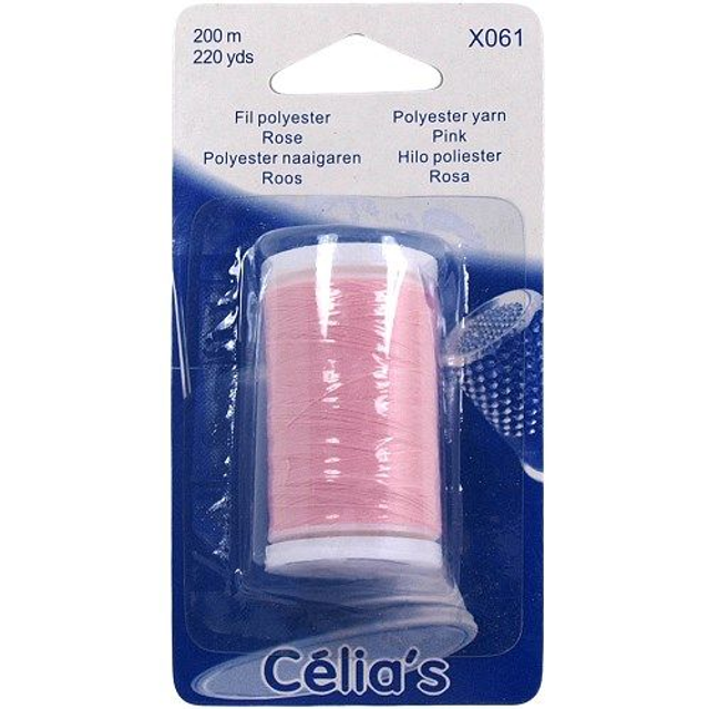 Fil à coudre rose