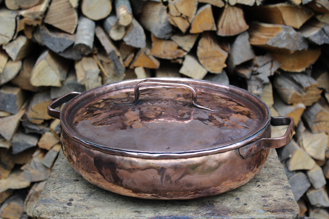 Handmade Copper Pot – Rustic Elegance for Authentic Cooking