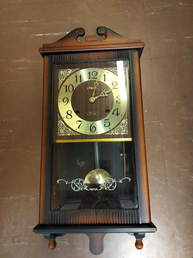 Rhytm 30days seinäkello, ei toimi #169