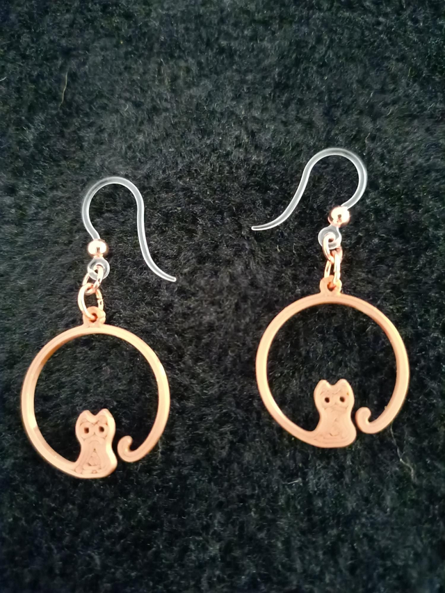Boucles d'oreilles chats mignons 