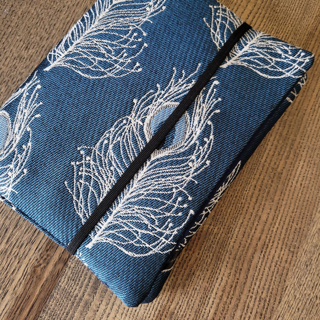 Etui liseuse rembourré : Plume de paon