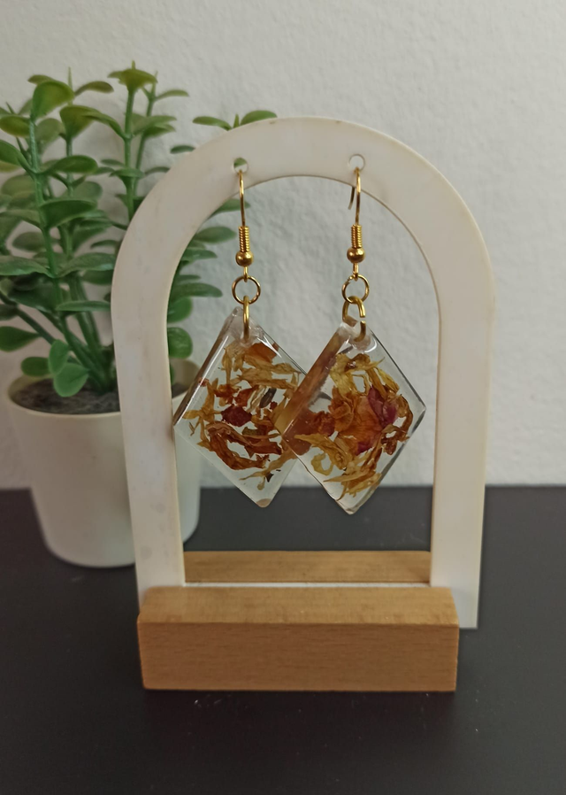 Boucle d&#039;oreille L (F03)