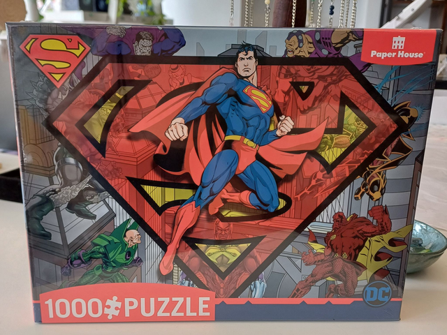 DC Superhero Superman 1000 piece Jigsaw