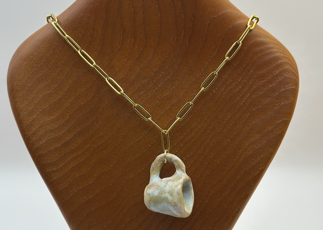 Collier tasse en céramique à glaçure rose et bleu – Chaîne en acier inoxydable doré