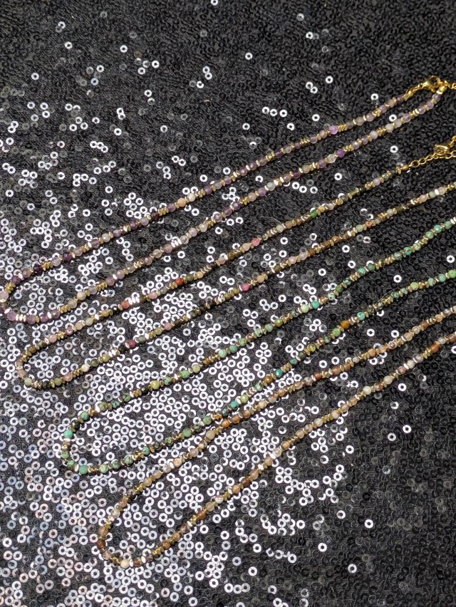 Collier pierre 