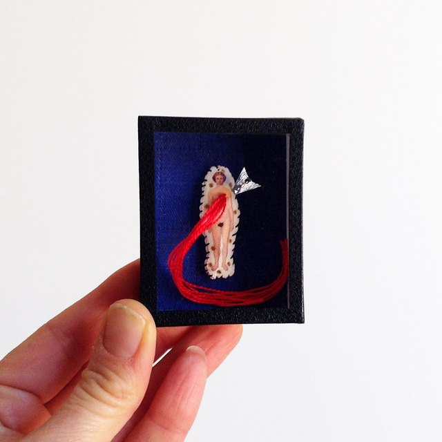 Dame au Coeur brodé