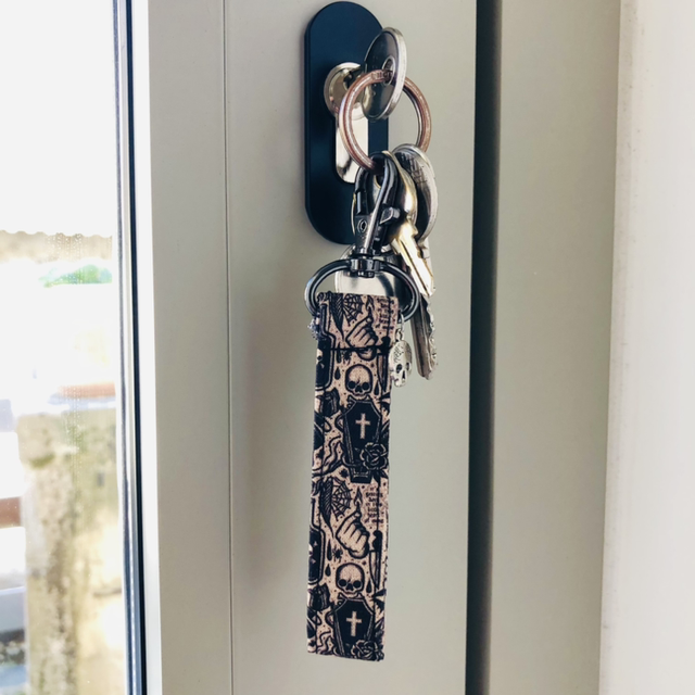 Porte clef dragonne - Cercueil goth