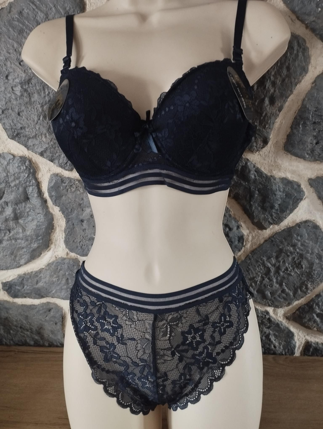 Ensemble Bonnet C bleu foncé avec rembourrage et armatures