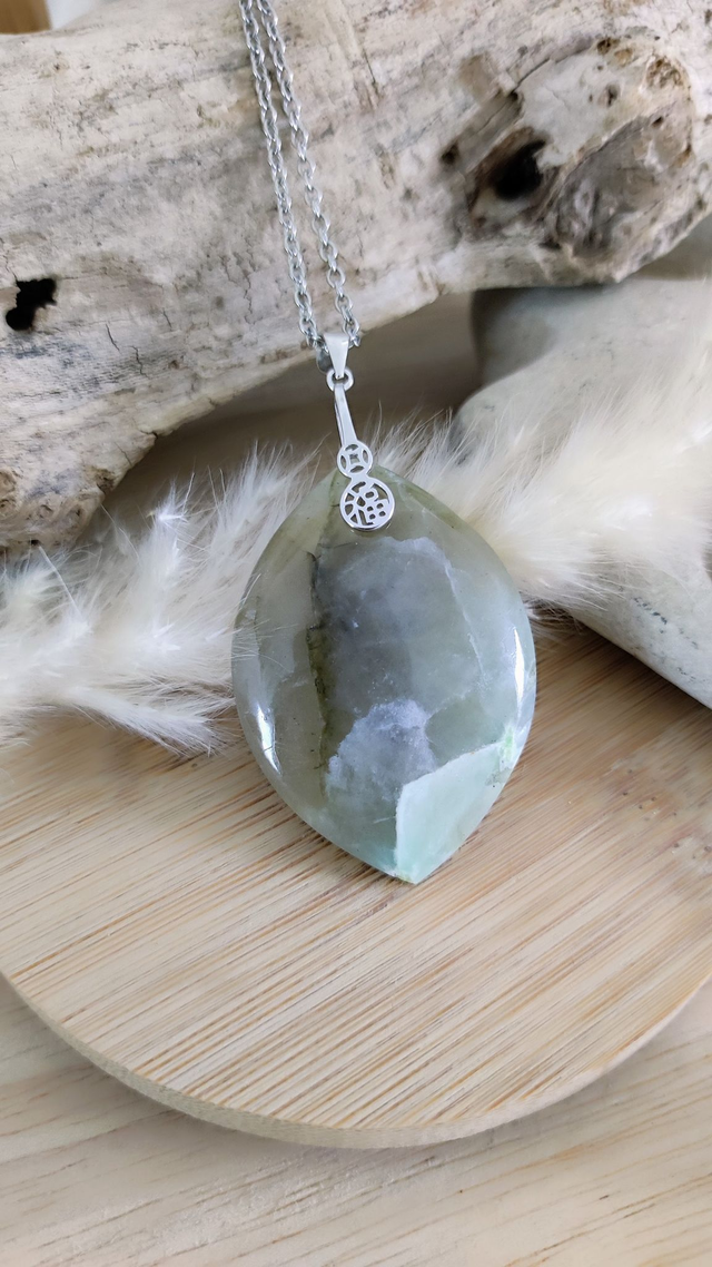 Pendentif Garniérite (Pierre de lune verte) 