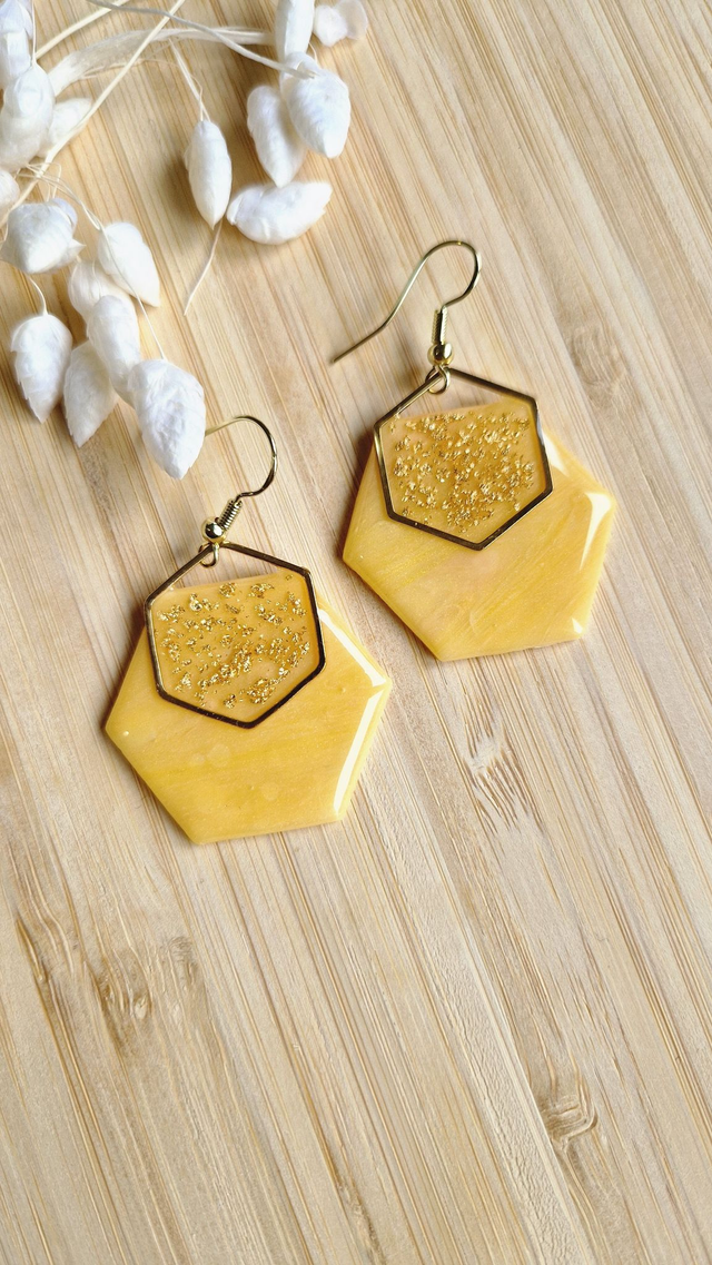 Volupté - Collection Miel Doré - Boucles d'oreilles en pâte polymère et résine.  