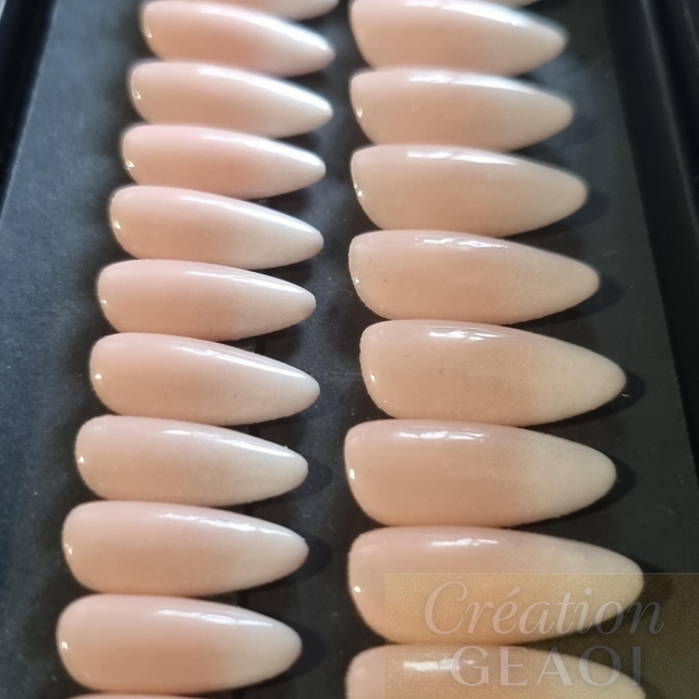 Babyboomer nude little Amande M