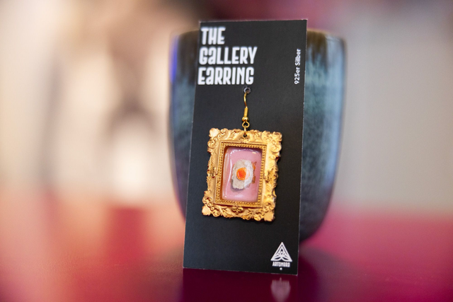 Breakfast Part 2 – Ein Unikat zum Tragen – Ohrring 