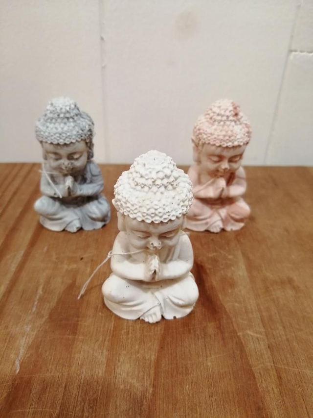 Bouddha statuette en jesmonite