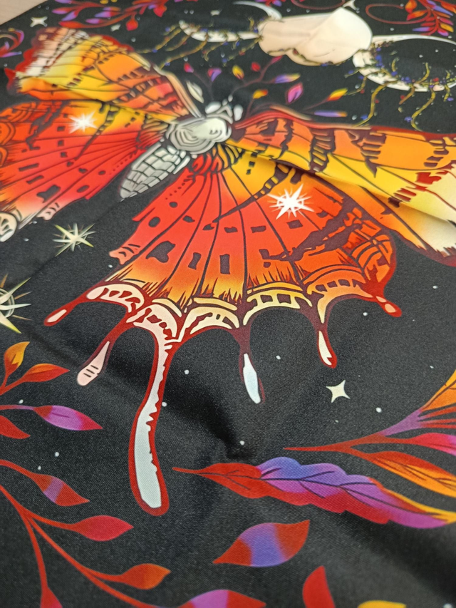 Tapis de Tarot et Oracle Papillon Orange – Énergie & Transformation – 48 x 48 cm