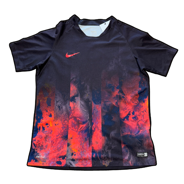 Nike Dri-Fit Tee - S