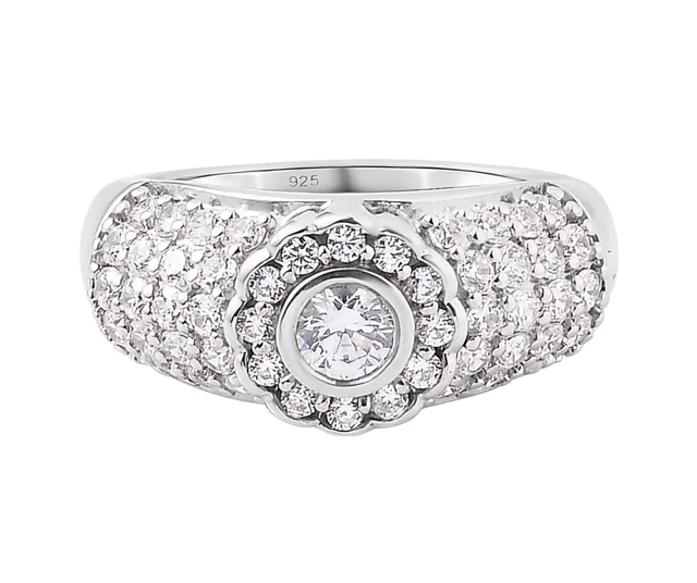 Beautiful Swarovski Zirconias in Platinum Vermeil Ring.