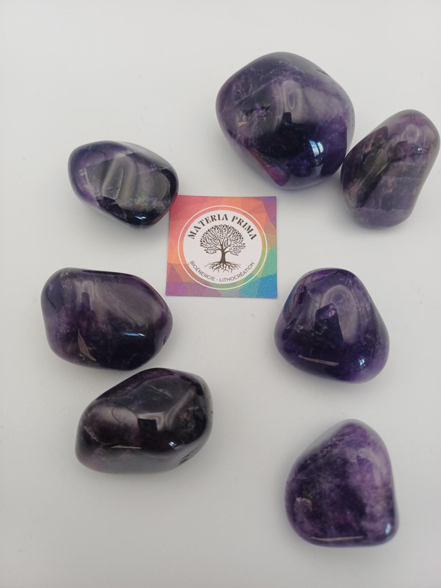 Améthyste Dark (pierre roulée)