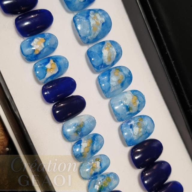 Bleue incrusté little oval S