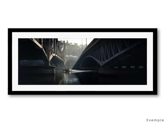 Under the bridge - Lyon et Saône - France