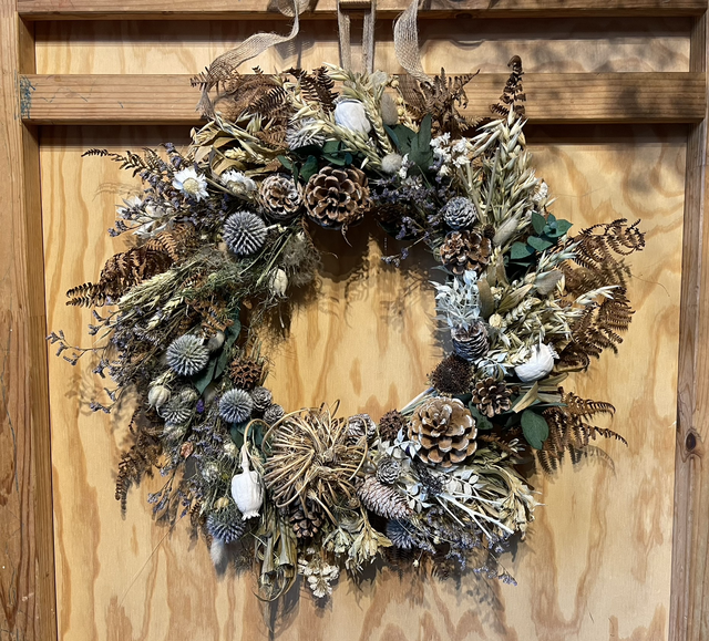 autumn/winter cool neutrals wreath 