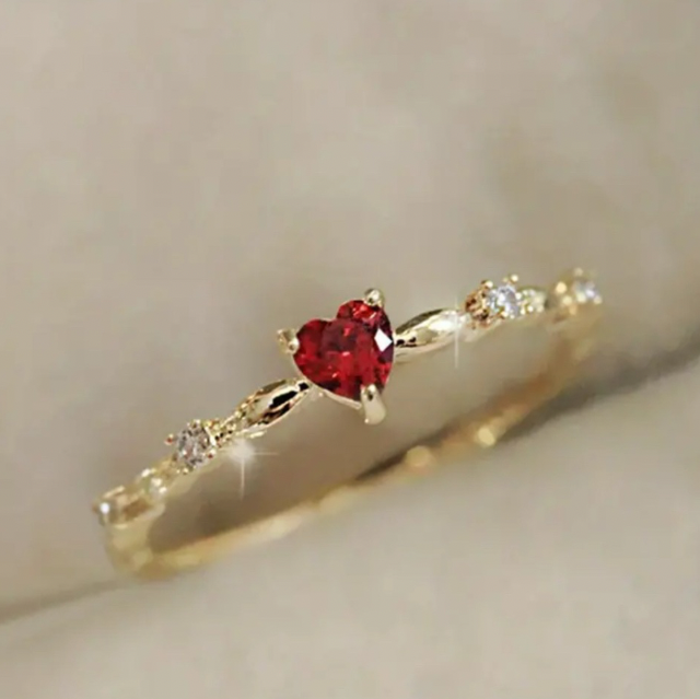 Heart ring - gold