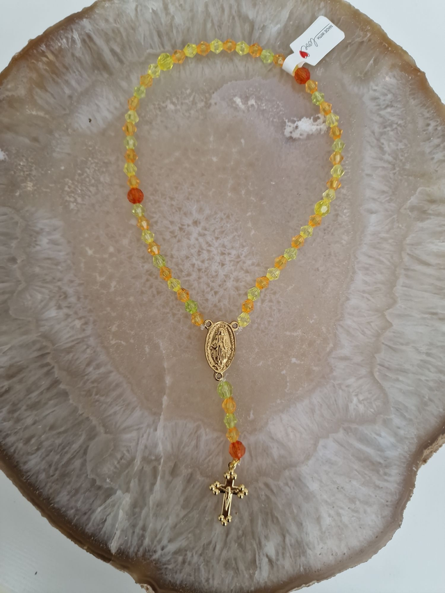 Petit Chapelet Voiture Sac Acier Doré Perles Jaune Orange