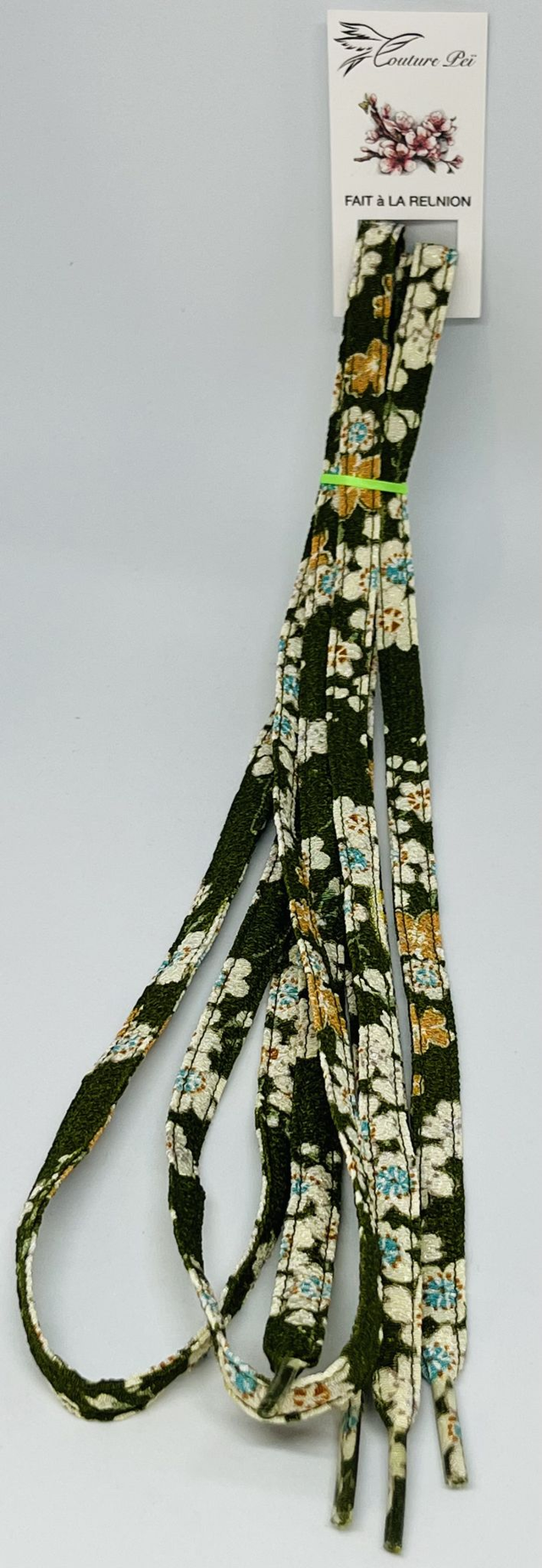 Lacet collection"Japon" vert à fleurs de cerisier 120 cm