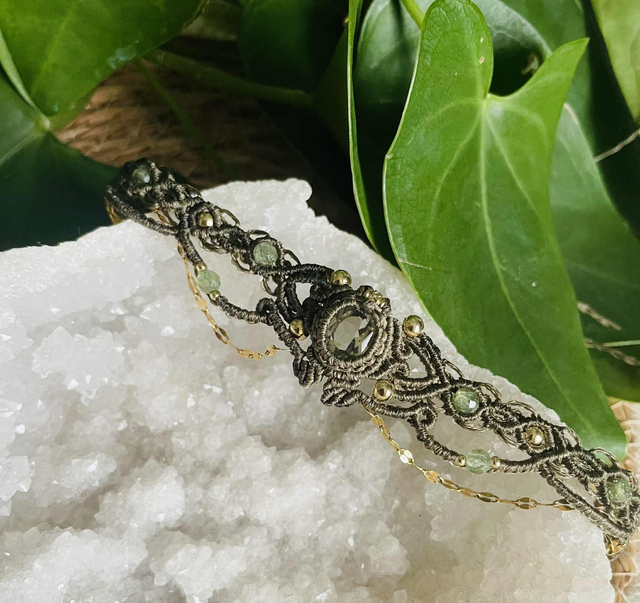 Lyvora - le souffle couronné 