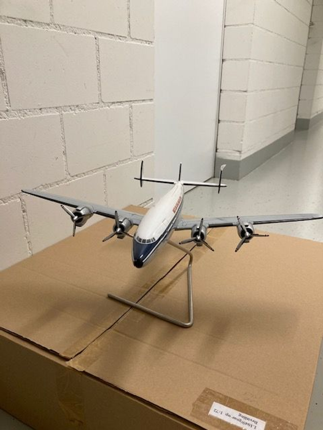 Breitling Super Constellation Lockheed L-1049, Handarbeitsmodell, 1:72