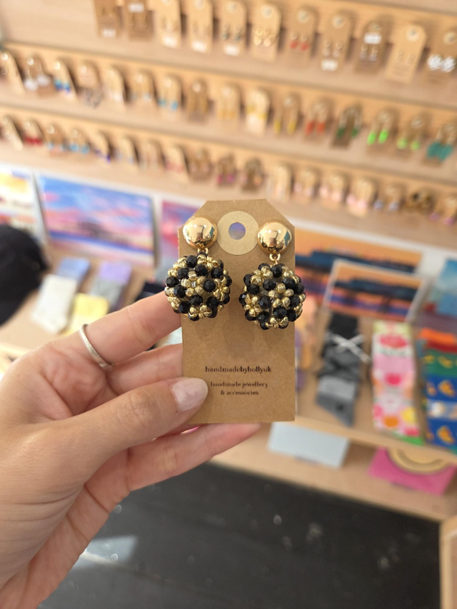 Black And Gold Beaded Cluster Ball Drop Stud Earrings - Gold Plated - HH-208