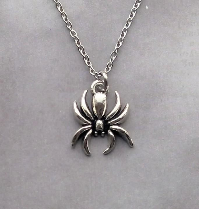 Small Spider Necklace 