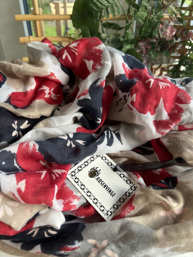 Rosenvinge kukkahuivi kultaisella twistillä