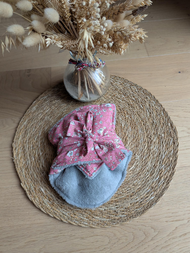 Bouillotte avec sangles