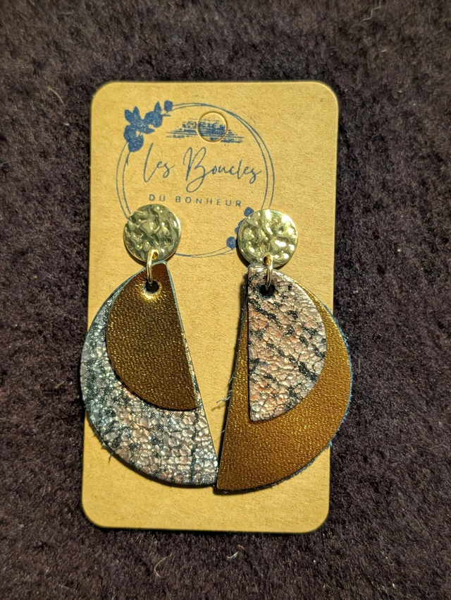 Boucles d'oreilles Ama bronze a010