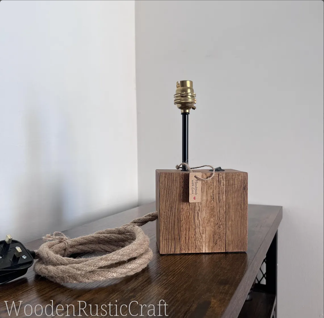 Character-Grain Solid Oak Lamp Base — Hand-Finished
