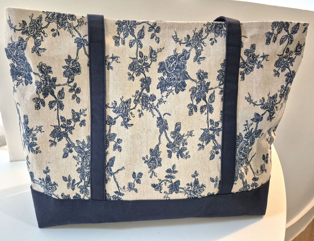 Sac lin fleurs bleues modèle Monique