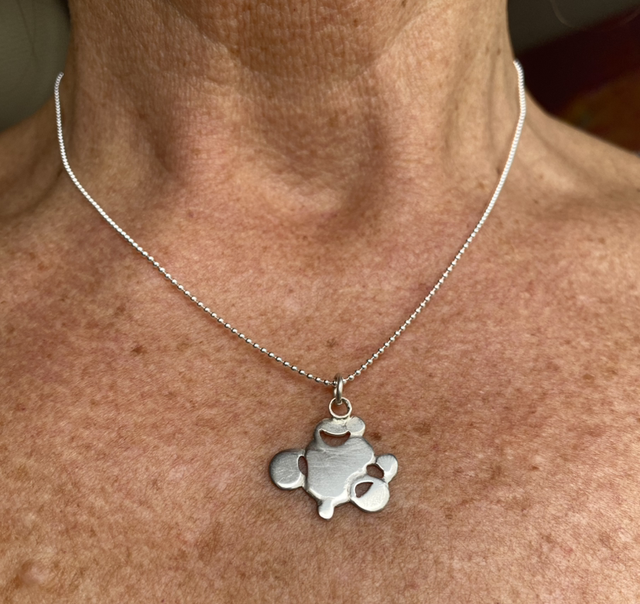 Collier pendentif gouttes