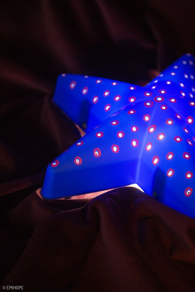 LAMPE MURALE ÉTOILÉE ROSE