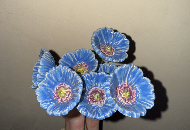 Ceramic Little Poppy - Light Blue 