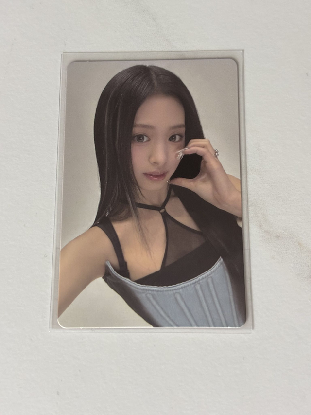 PC OFFICIEL DE AHYEON DE BABYMONSTER